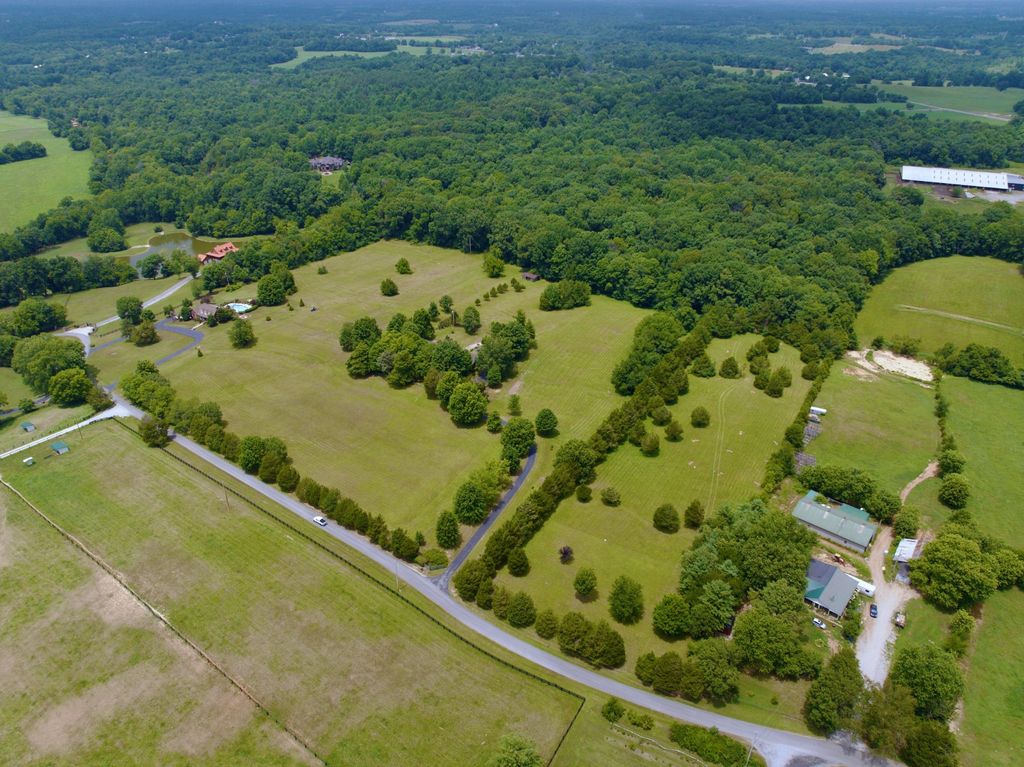 6881 Glidewell Road, Cross Plains