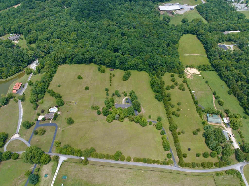 6881 Glidewell Road, Cross Plains