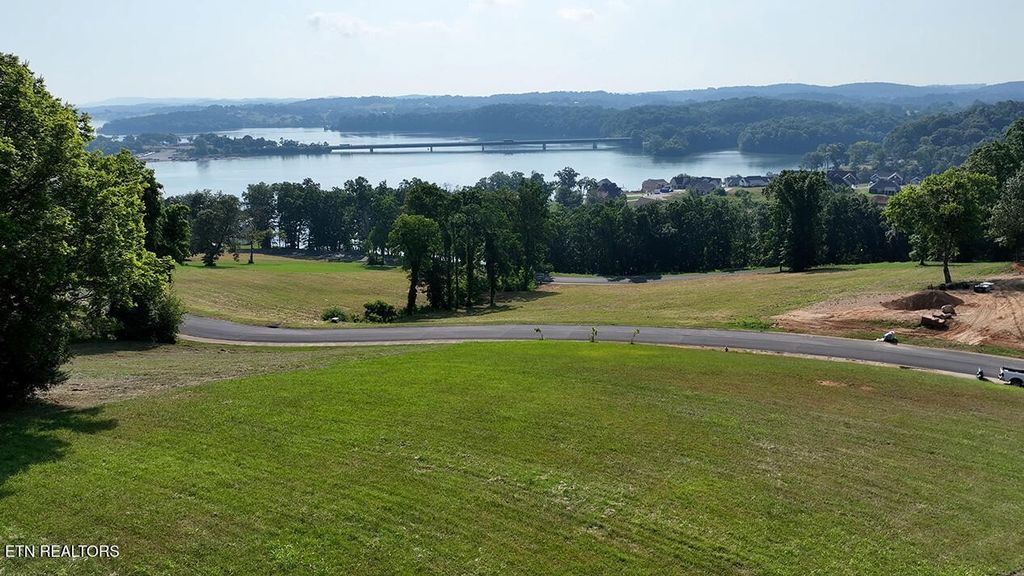 2429 Starboard Crest Rd, Morristown