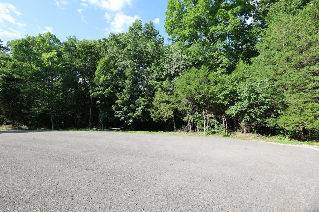 21 Holcomb Cir, Kingston Springs