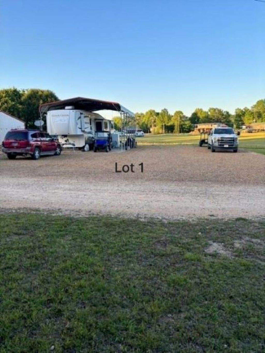 140 Pevahouse Camp Cir, Decaturville