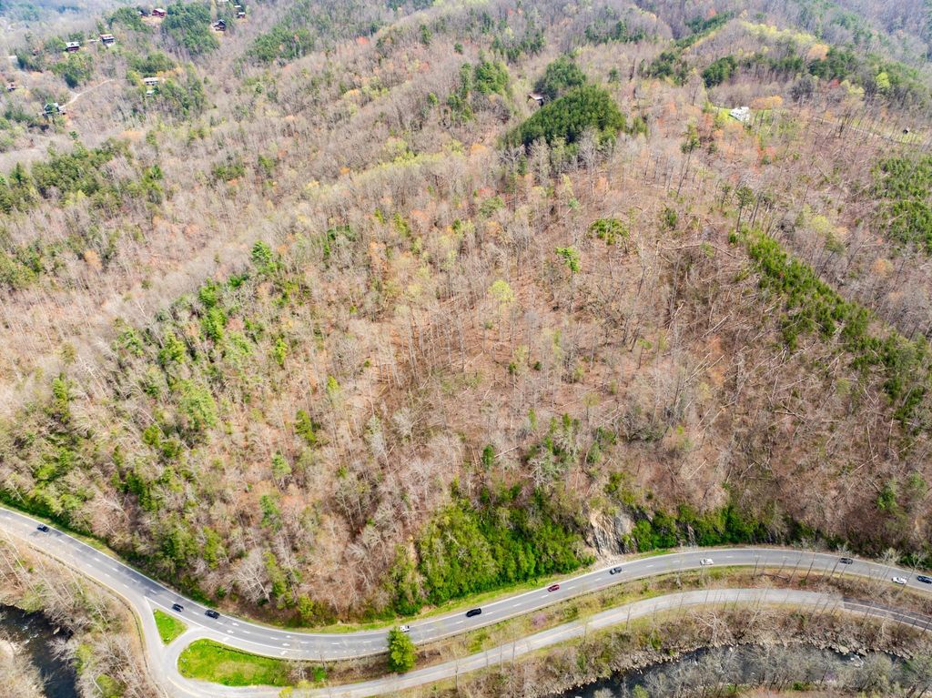 4274 S King Branch Road, Sevierville
