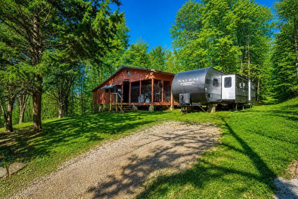 1111 Ditch Gap Road, Whitwell