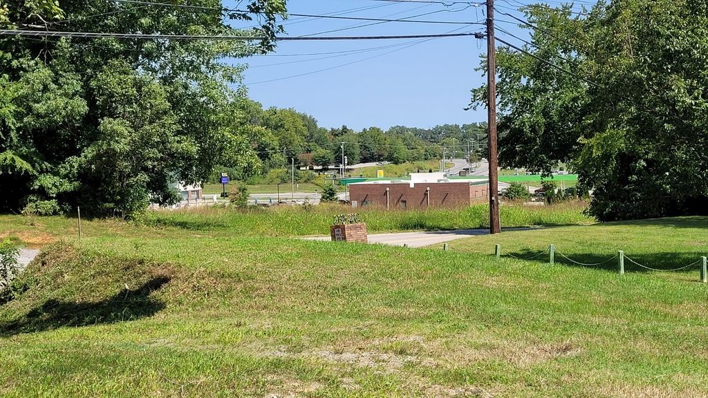 416 Bellamy Ln, Clarksville