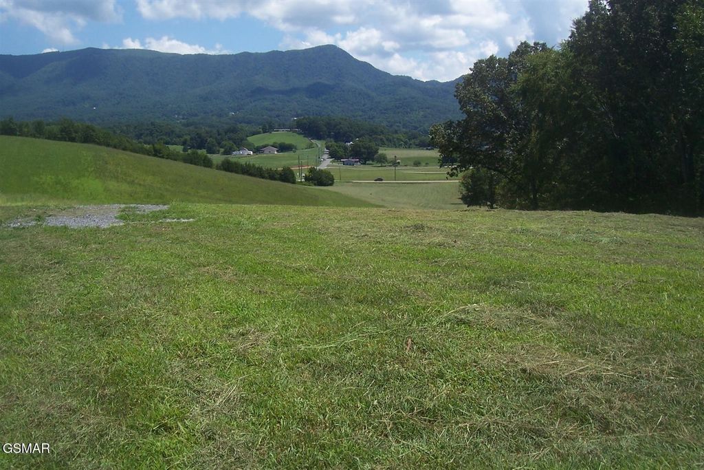 2 Newport Highway Highway, Sevierville