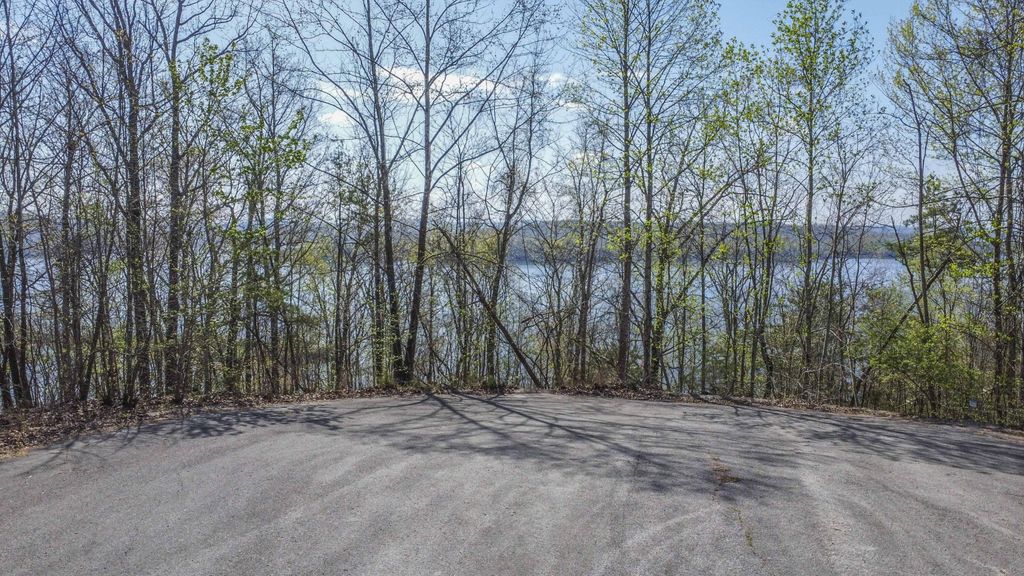 106 Eerie Point, Rockwood