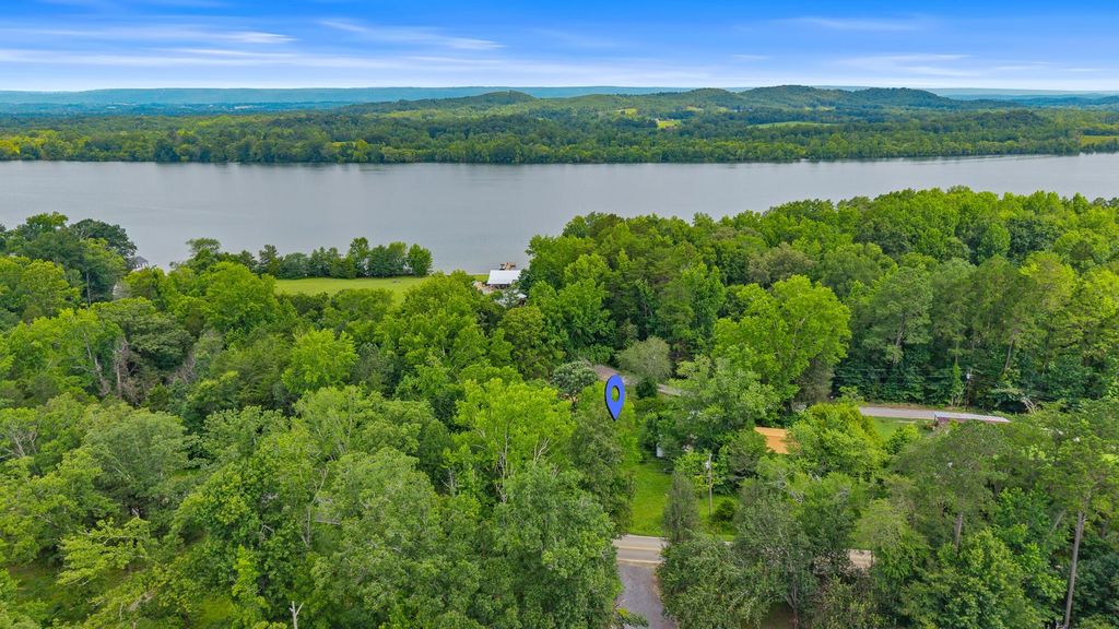 195 Crisp Lane, Decatur
