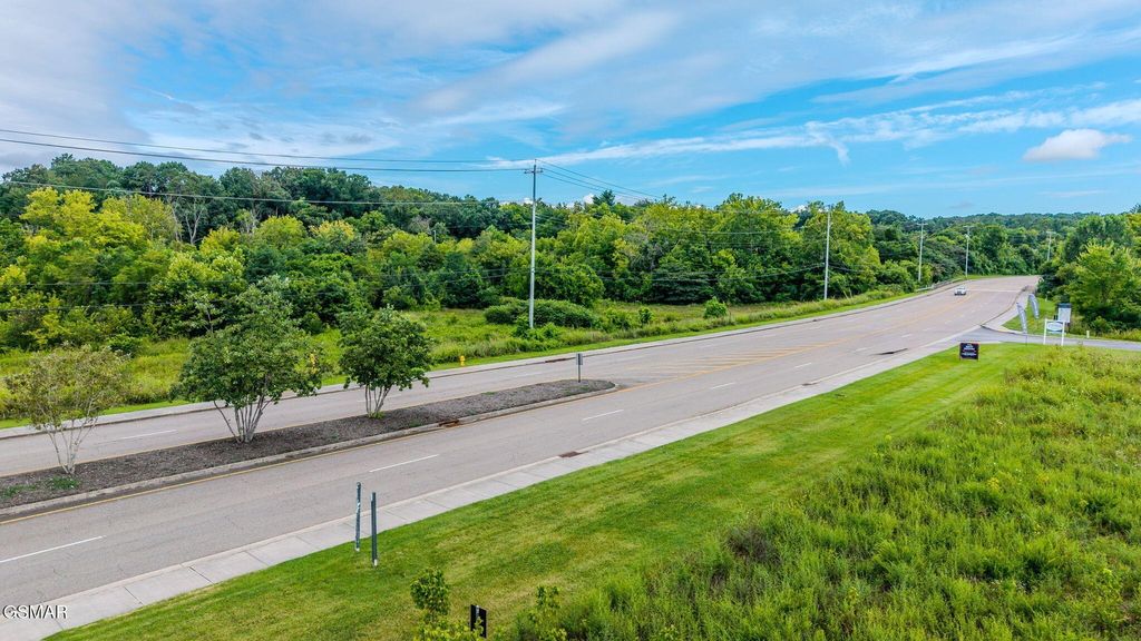 2475 Creekwood Park Boulevard, Lenoir City