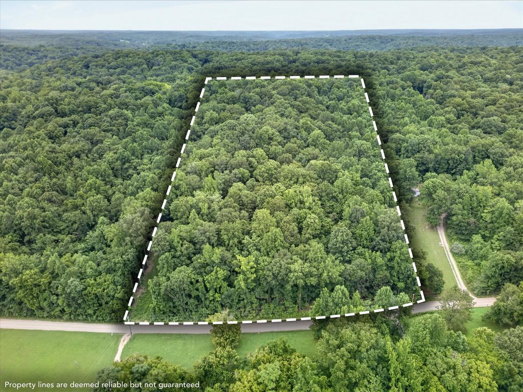 737 Lee Hollow Rd, Indian Mound
