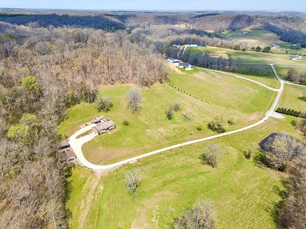 240 Scenic Ct, Pulaski