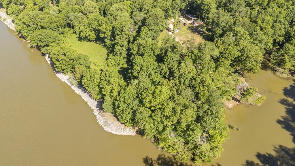 4 Island View Dr, Bath Springs