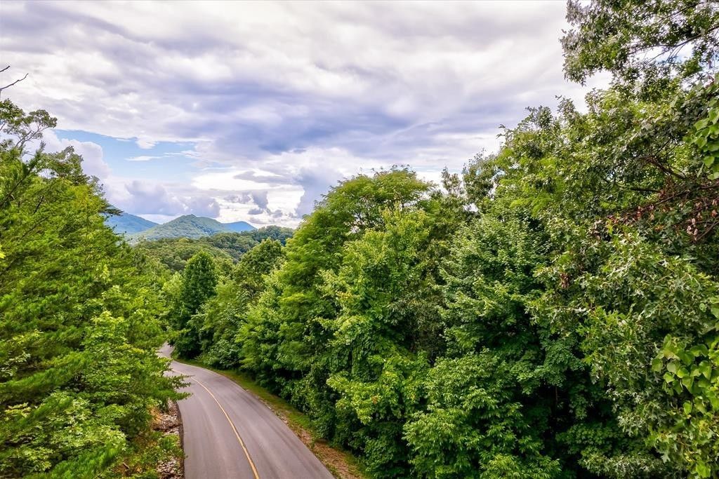 64 Redtail Road, Sevierville