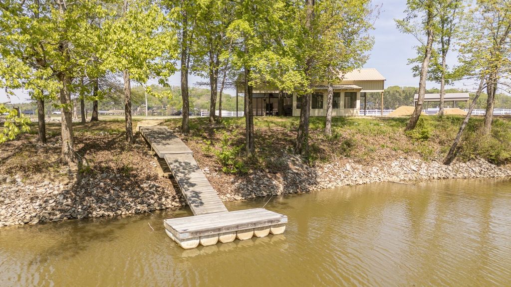 368 Duck Blind Rd, Clifton