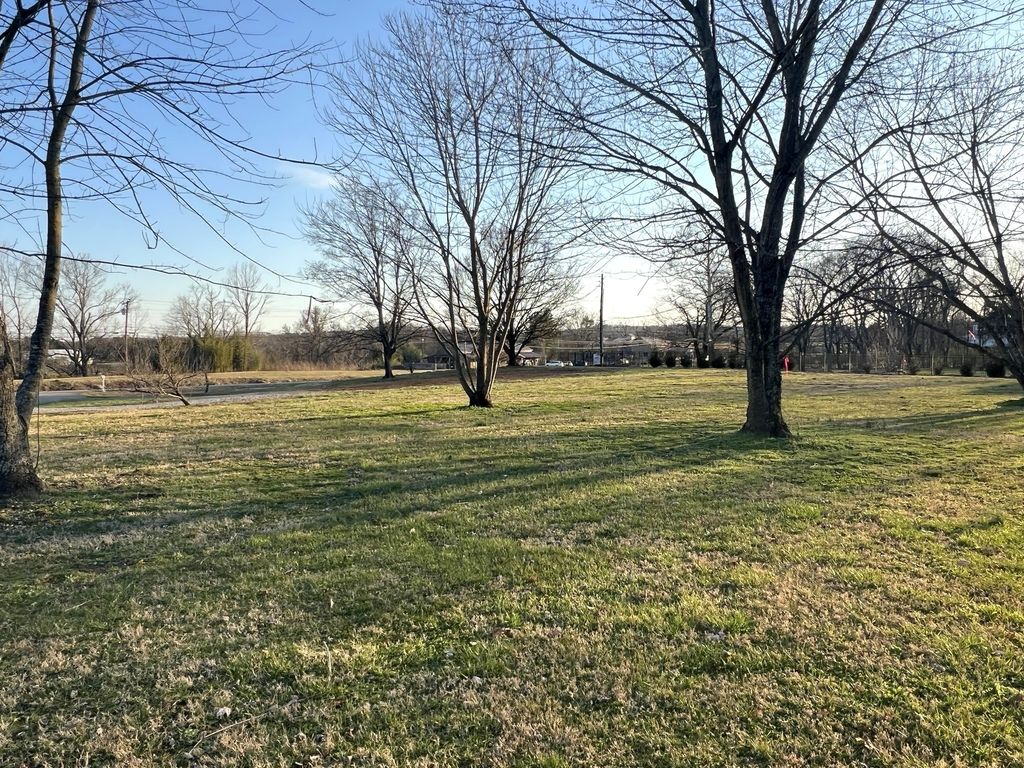 4821 Lascassas Pike, Lascassas
