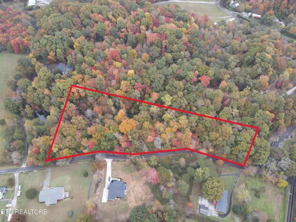 114 Pleasant View Loop Rd, Clinton