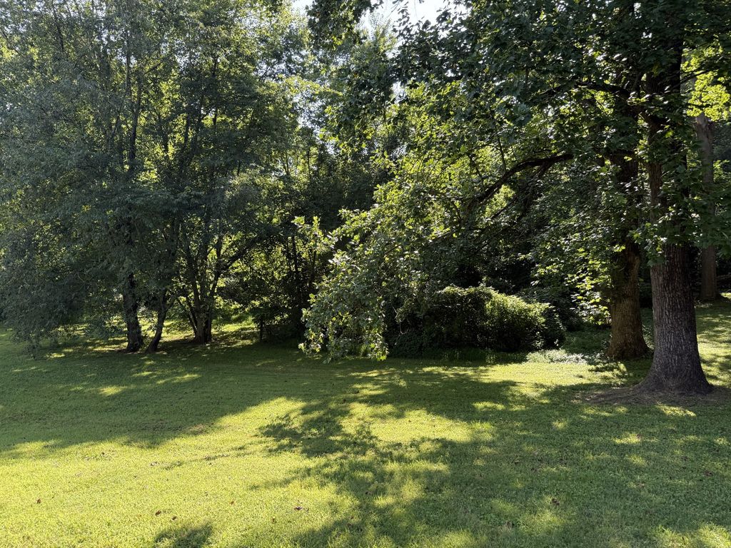 0 Azalea Dr, Columbia