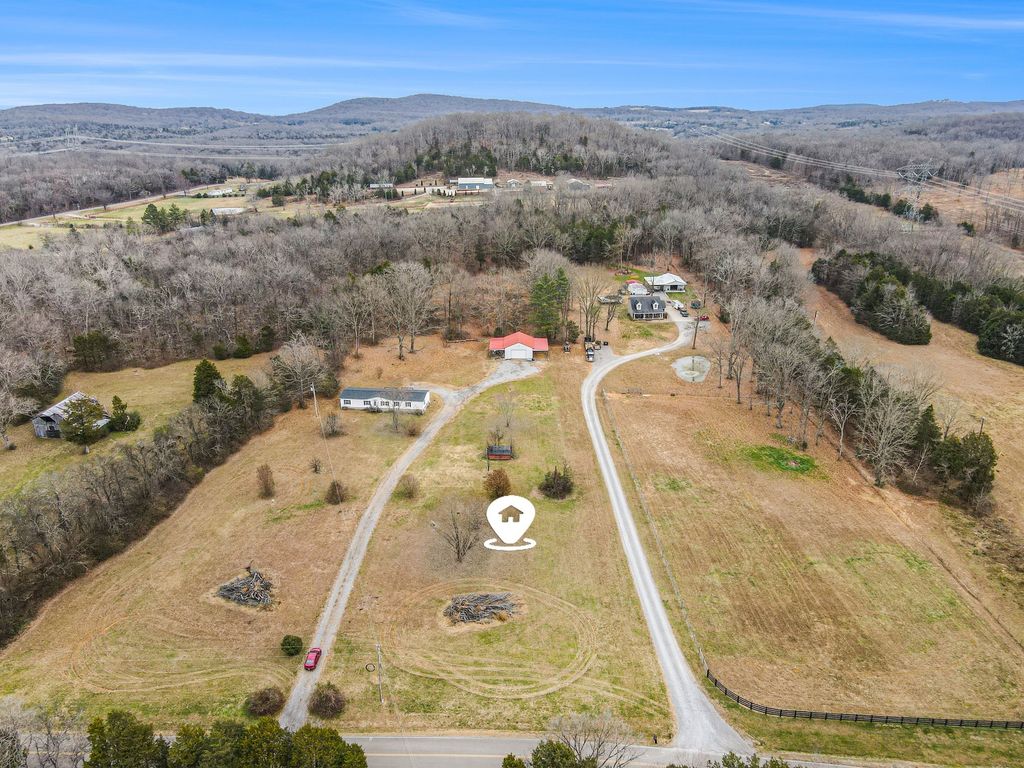4032 Hill Rd, Rockvale