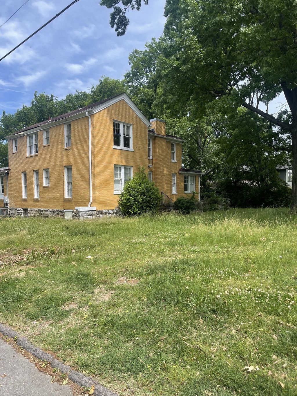 501 Douglas Ave, Nashville