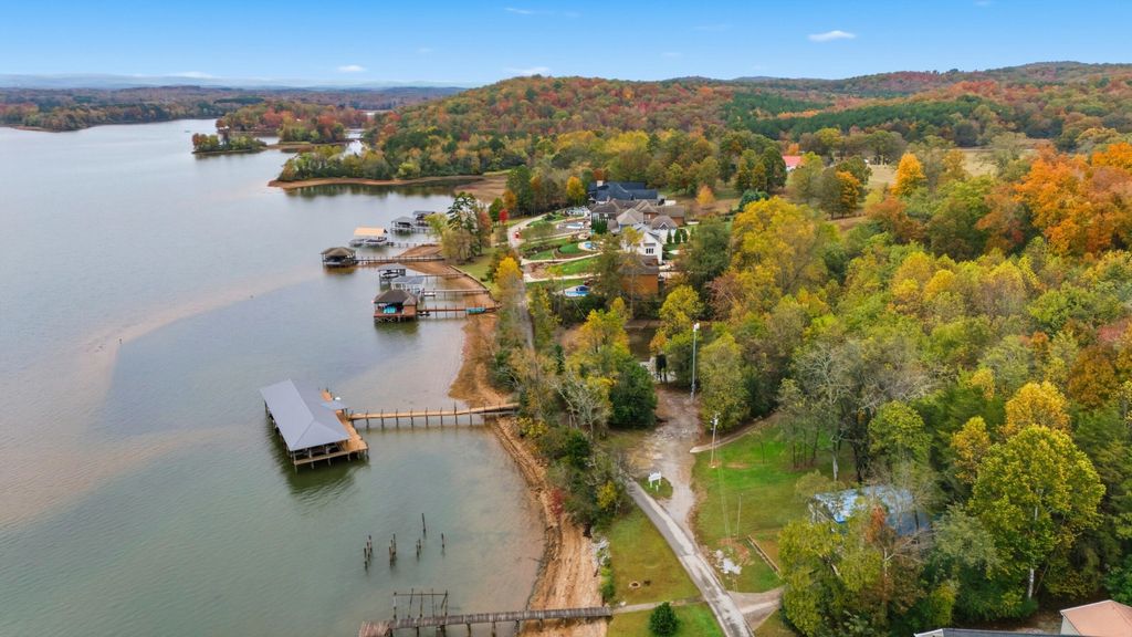 6352 Lynn Road, Harrison