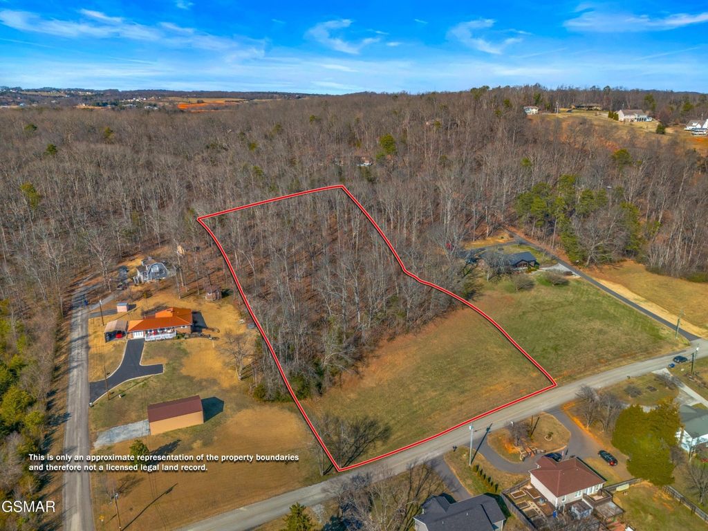 312 E Cross Road, Dandridge