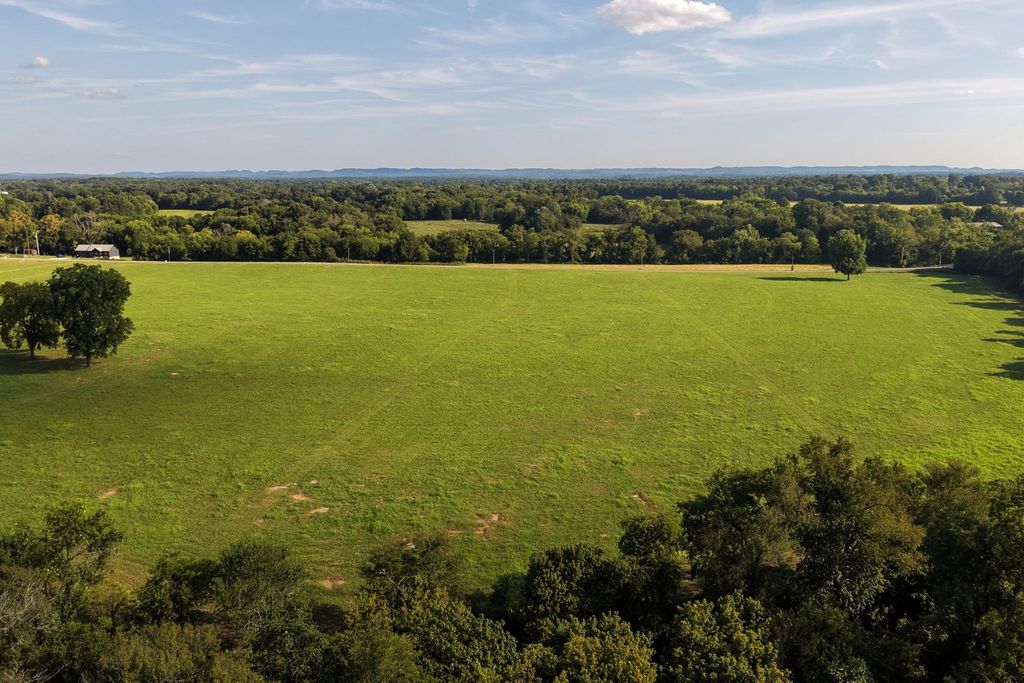 1308 Wallace Thompson Road, Lewisburg