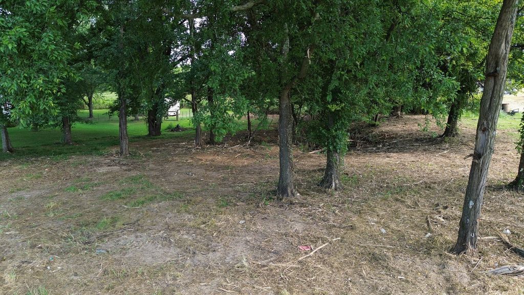244 Howell Hill Rd, Fayetteville