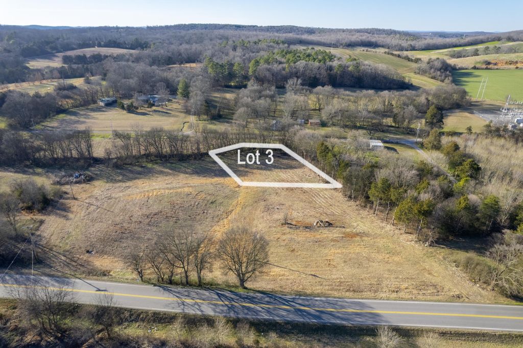 3 Highway 11s, Riceville
