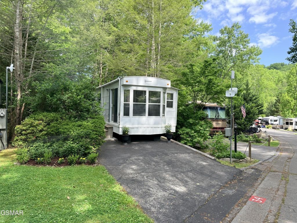 4229 E Parkway, Gatlinburg