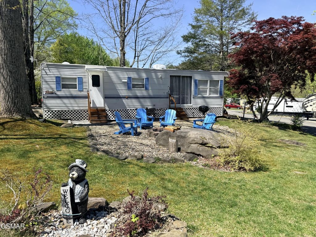 4229 E Parkway, Gatlinburg