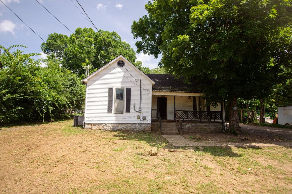 605 Moody St, Shelbyville