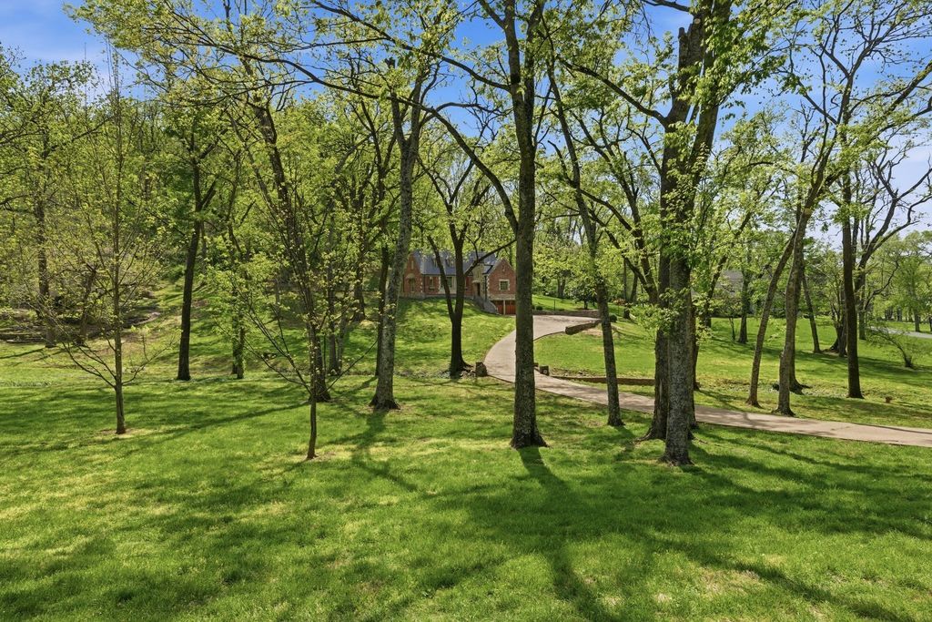 5123 Stanford Dr, Nashville