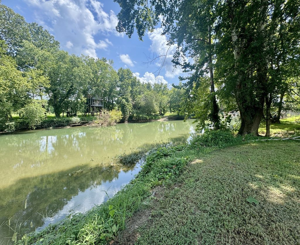 815 Leisure Lane, Linden