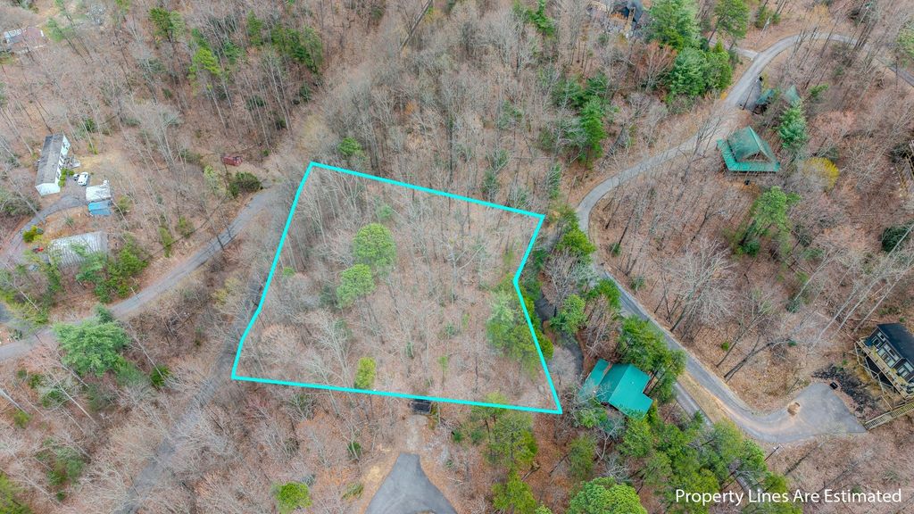 15 S Boogertown Rd, Sevierville