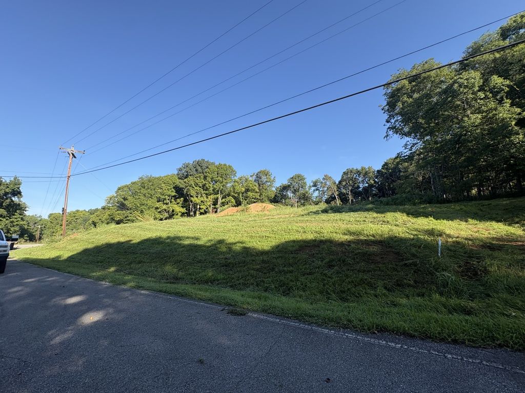 3229 Jarrell Ridge Rd, Clarksville