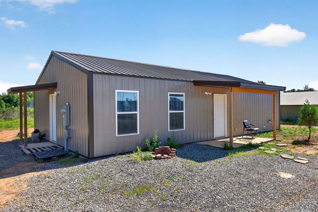 8526 Beersheba Hwy, McMinnville