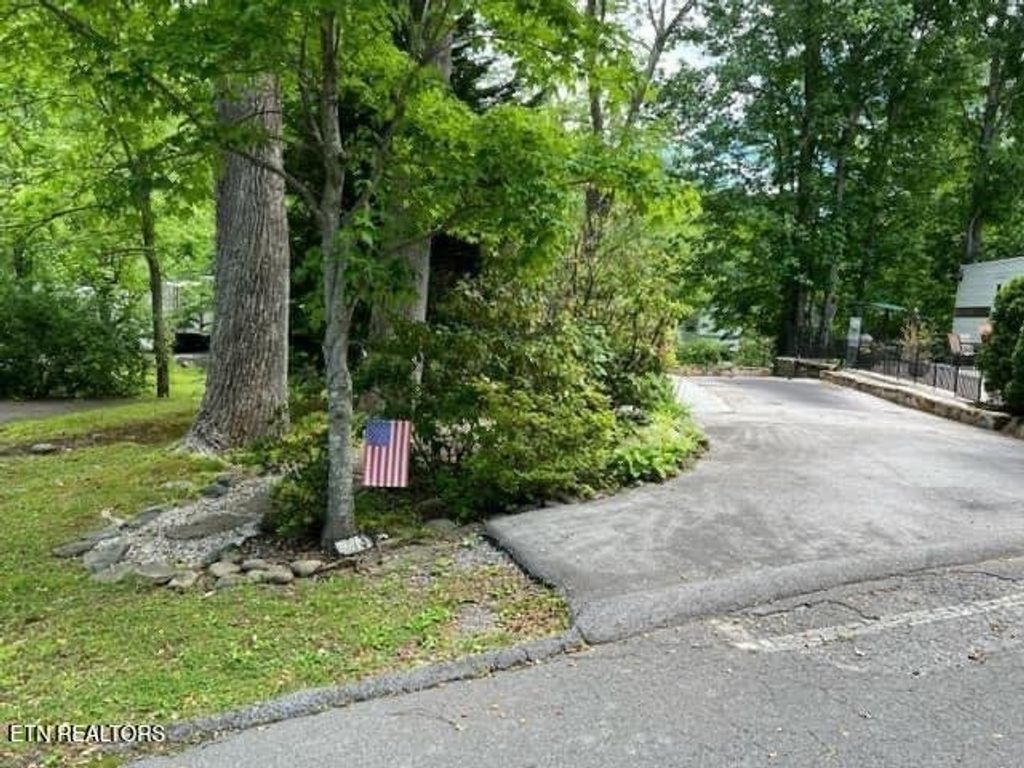 4224 E Parkway, Gatlinburg