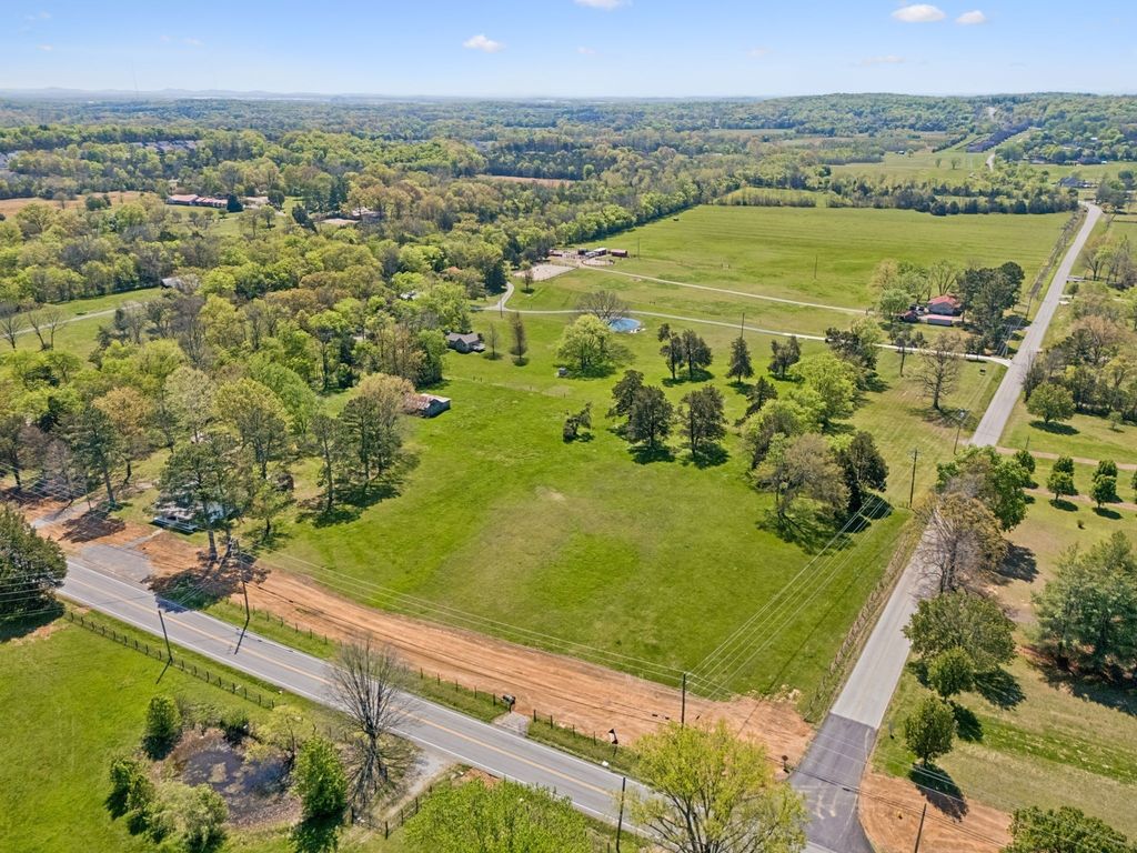 5454 Stewarts Ferry Pike, Mount Juliet