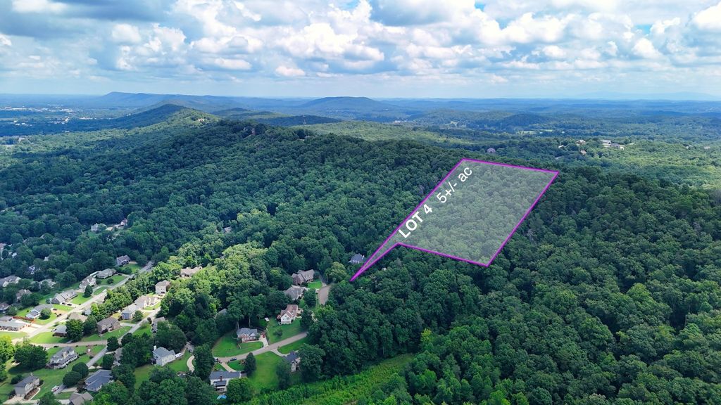 4 Imperial Dr, Ooltewah