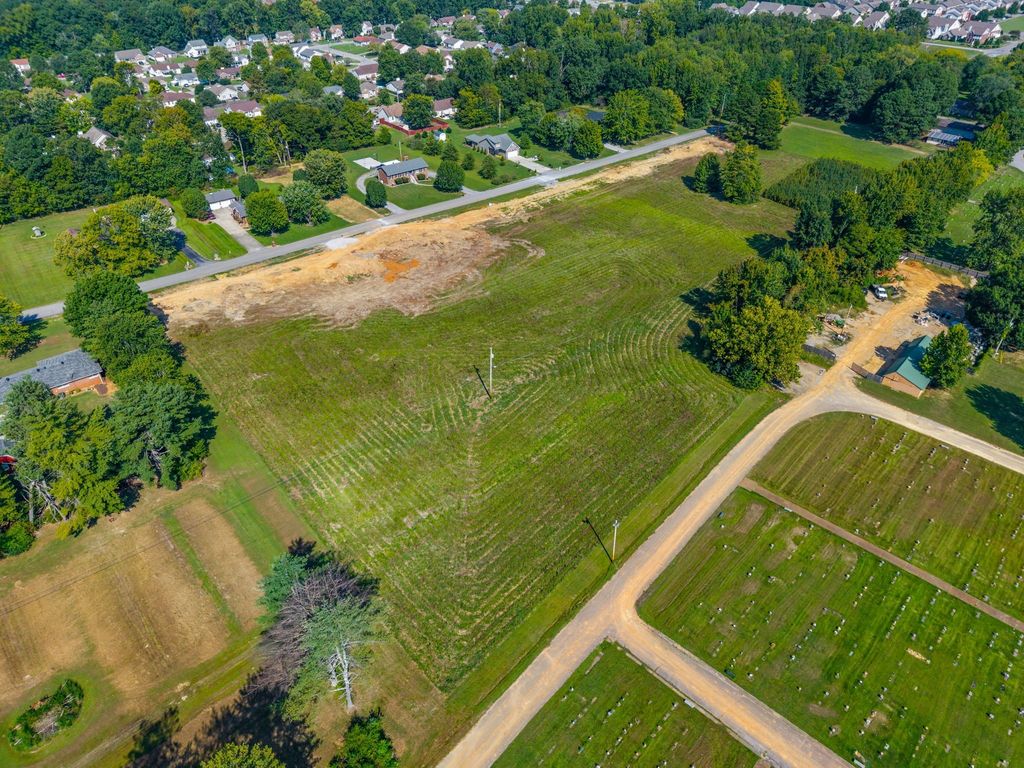 1 Harper Road, Clarksville