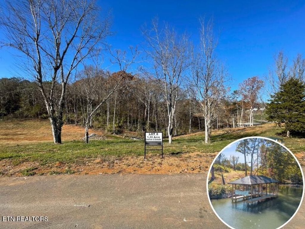 38353829 Lakeside Estates Way, Louisville