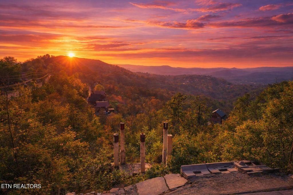 2297 Windy Lane, Sevierville
