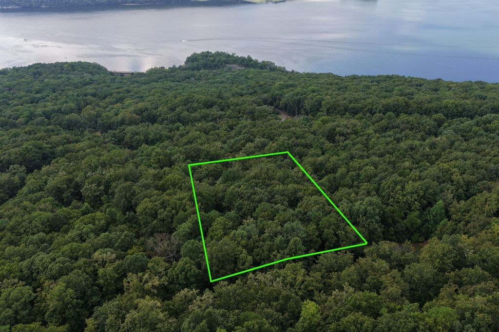 1 Bluff Road, South Pittsburg