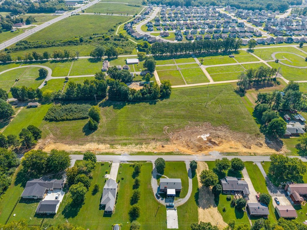 7 Harper Road, Clarksville
