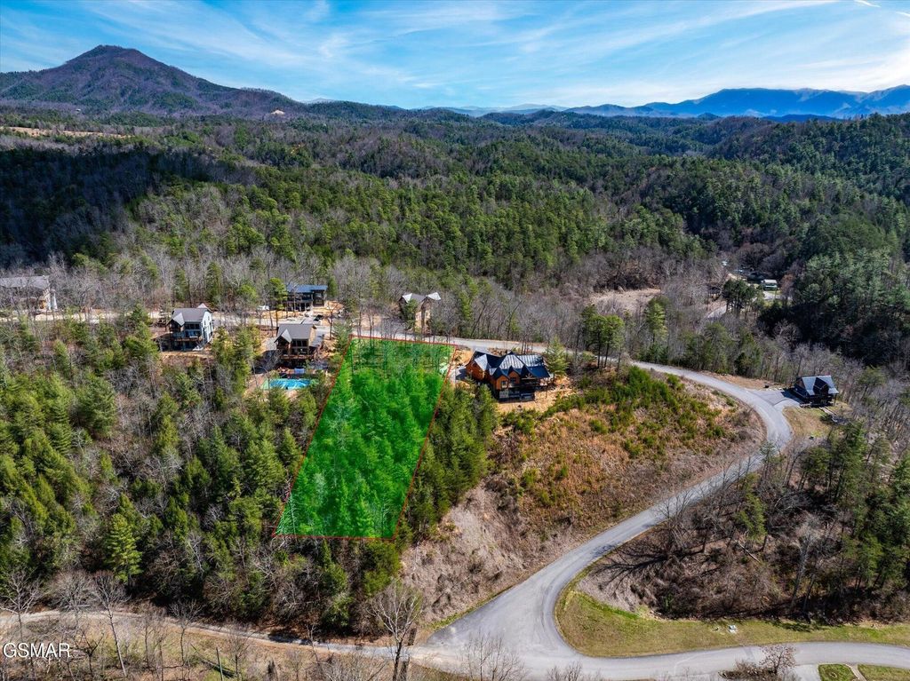3 Mountain Ash Way, Sevierville