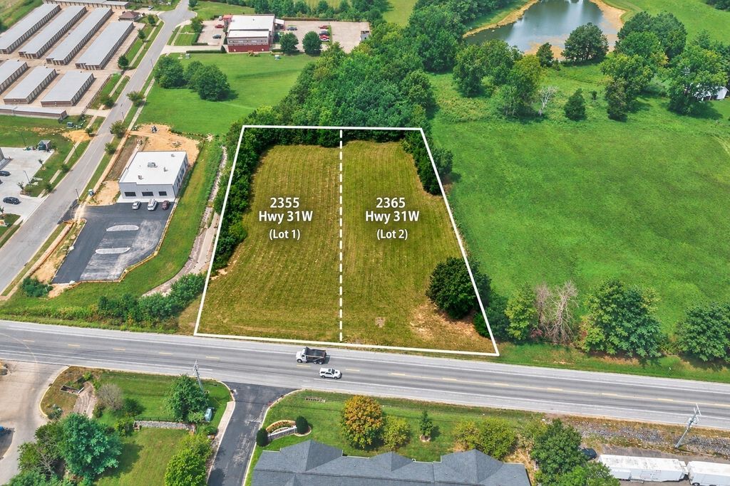 2355 Highway 31 W, White House