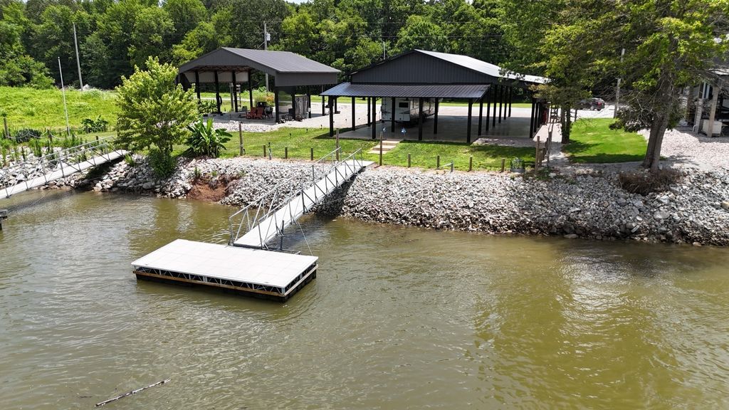 1434 S River Front Dr, Clifton