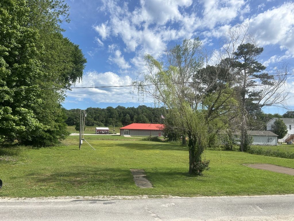 90 Creek St, Big Sandy