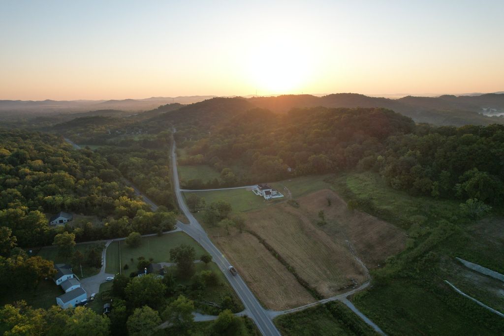 297 Old Carters Creek Pike, Franklin