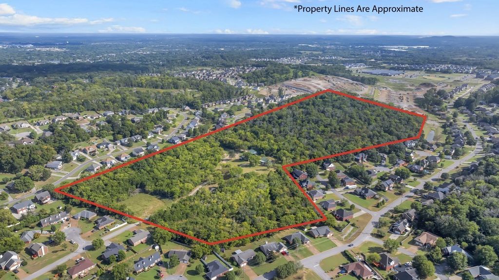 400 Megan Dr, Smyrna