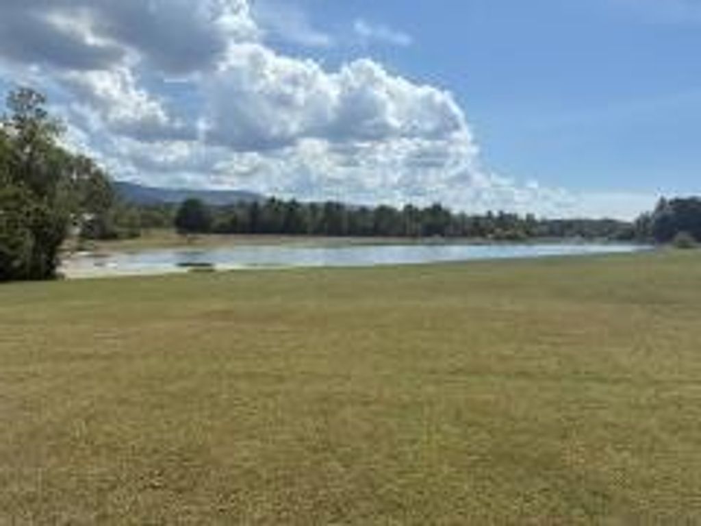 6 Spring Lake Drive, Dunlap